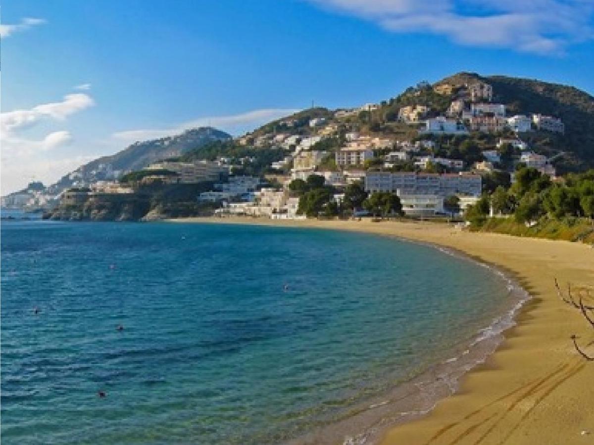 Blue Bay Apartman Roses Kültér fotó