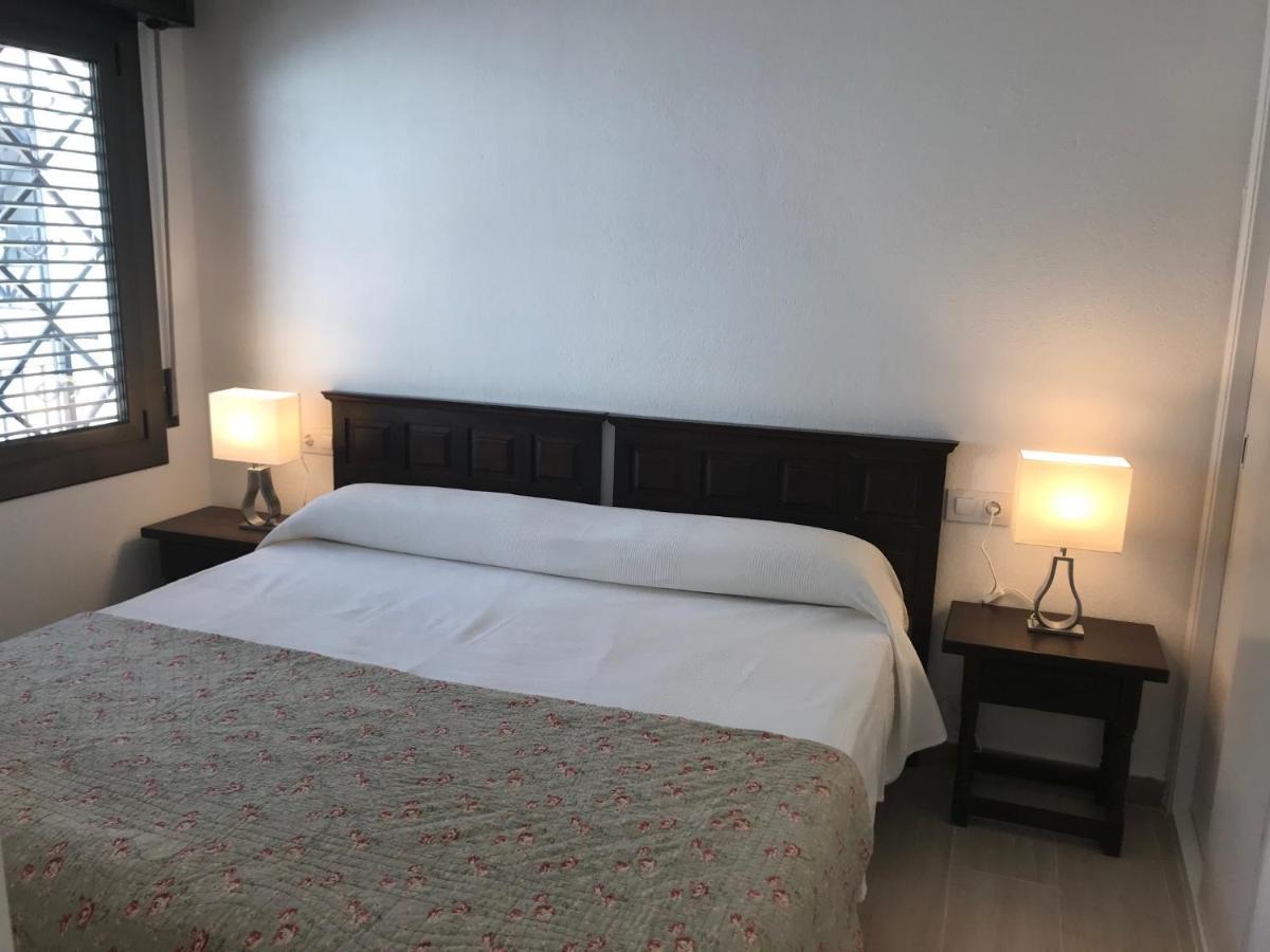 Blue Bay Apartman Roses Kültér fotó